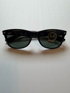 Ray-Ban Black Sunglasses with Dark Green Lenses